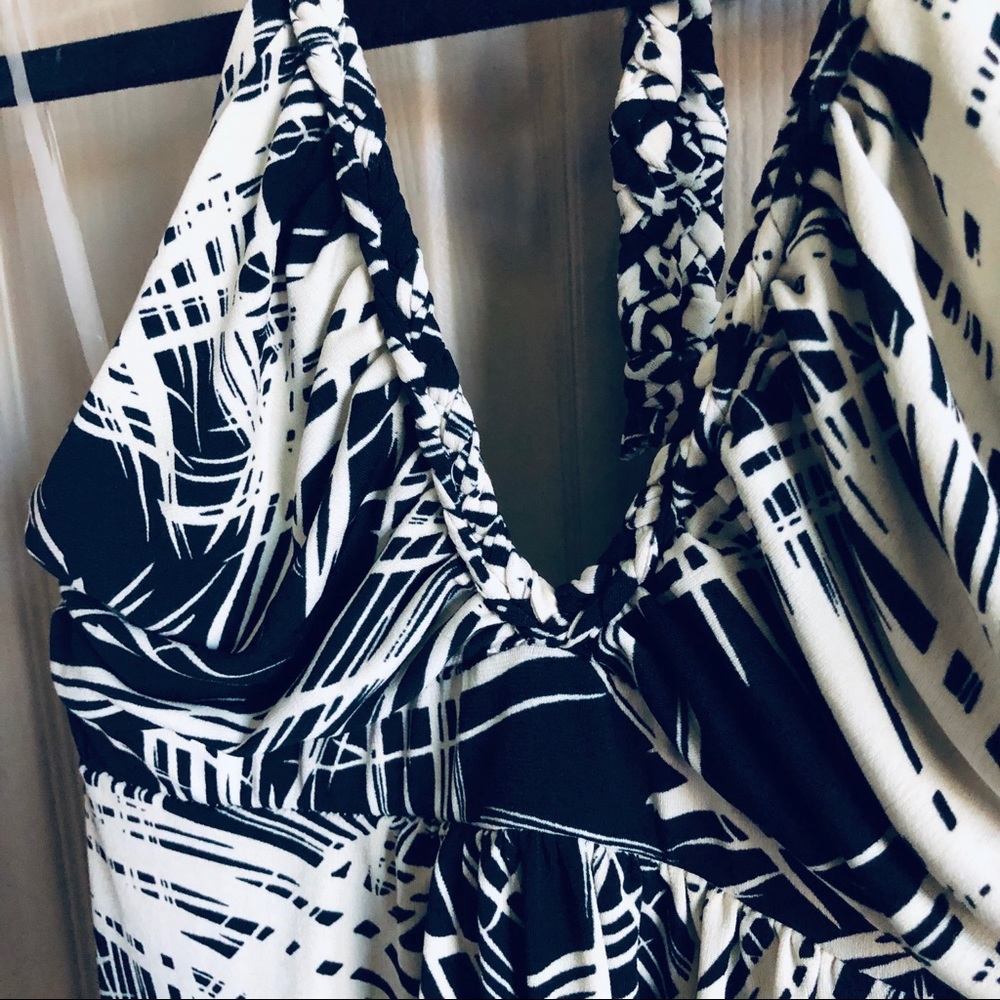 Funky Patterned Halter Dress - Picture 5 of 8